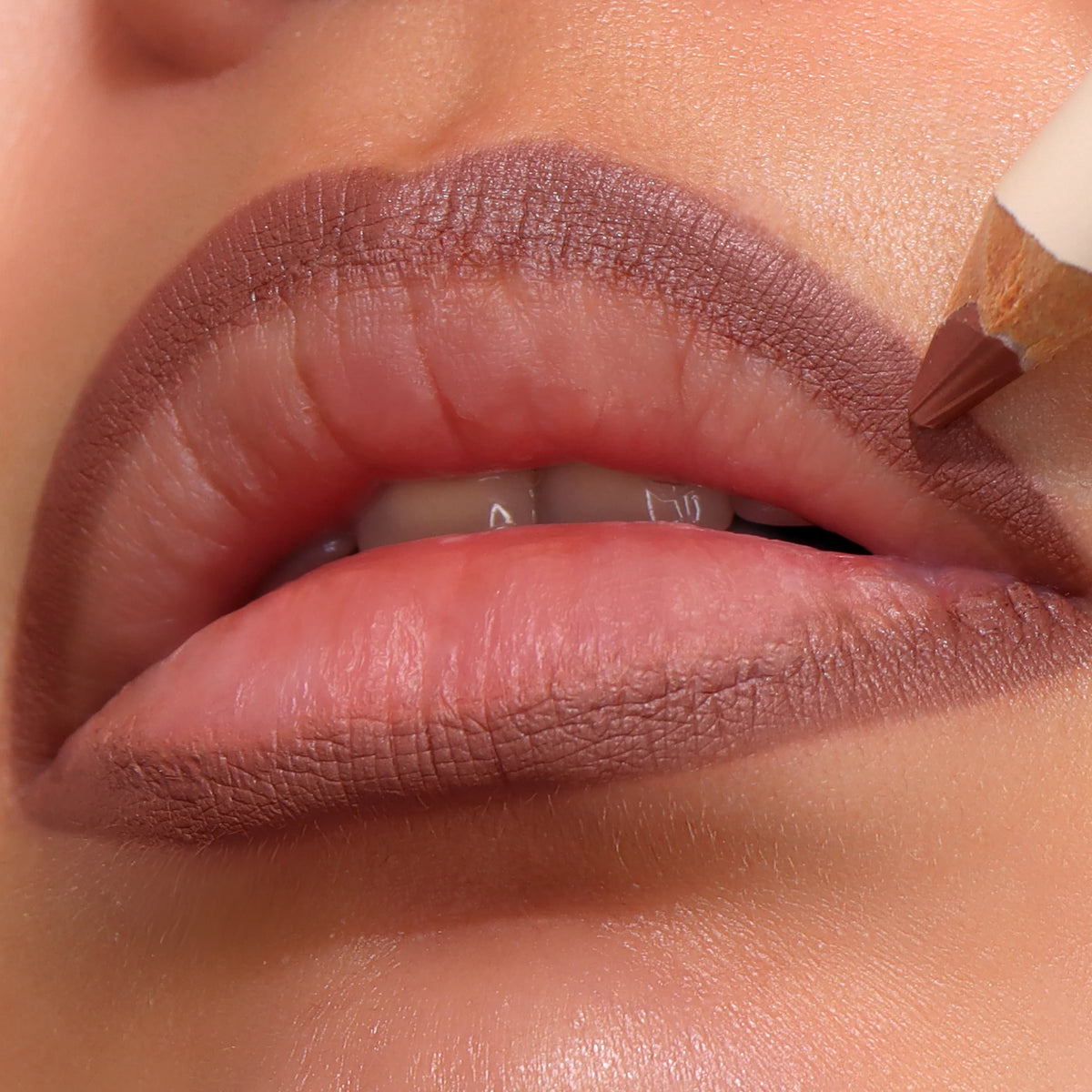 Moira Must-Have Lip Liner - (Rose Beige) مويرا - محدد شفاه - روز بيج