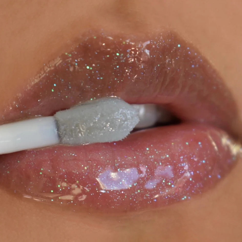Moira Glow Getter Hydrating Lip Oil - (Sky Blue) مويرا - زيت مرطب للشفاه (أزرق سماوي)