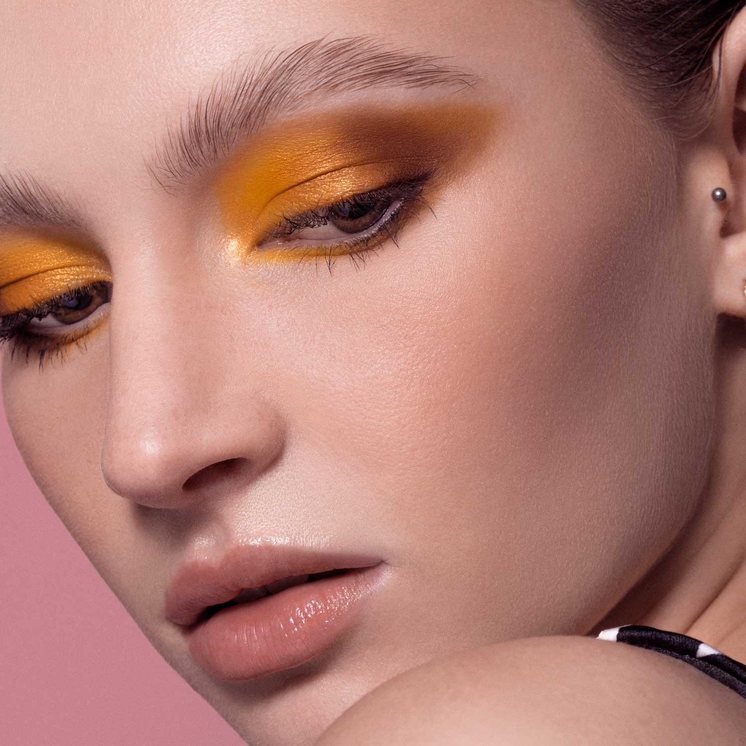 Lottie London- Lottie Palette - Honey Bee لوتي - باليت آيشادو
