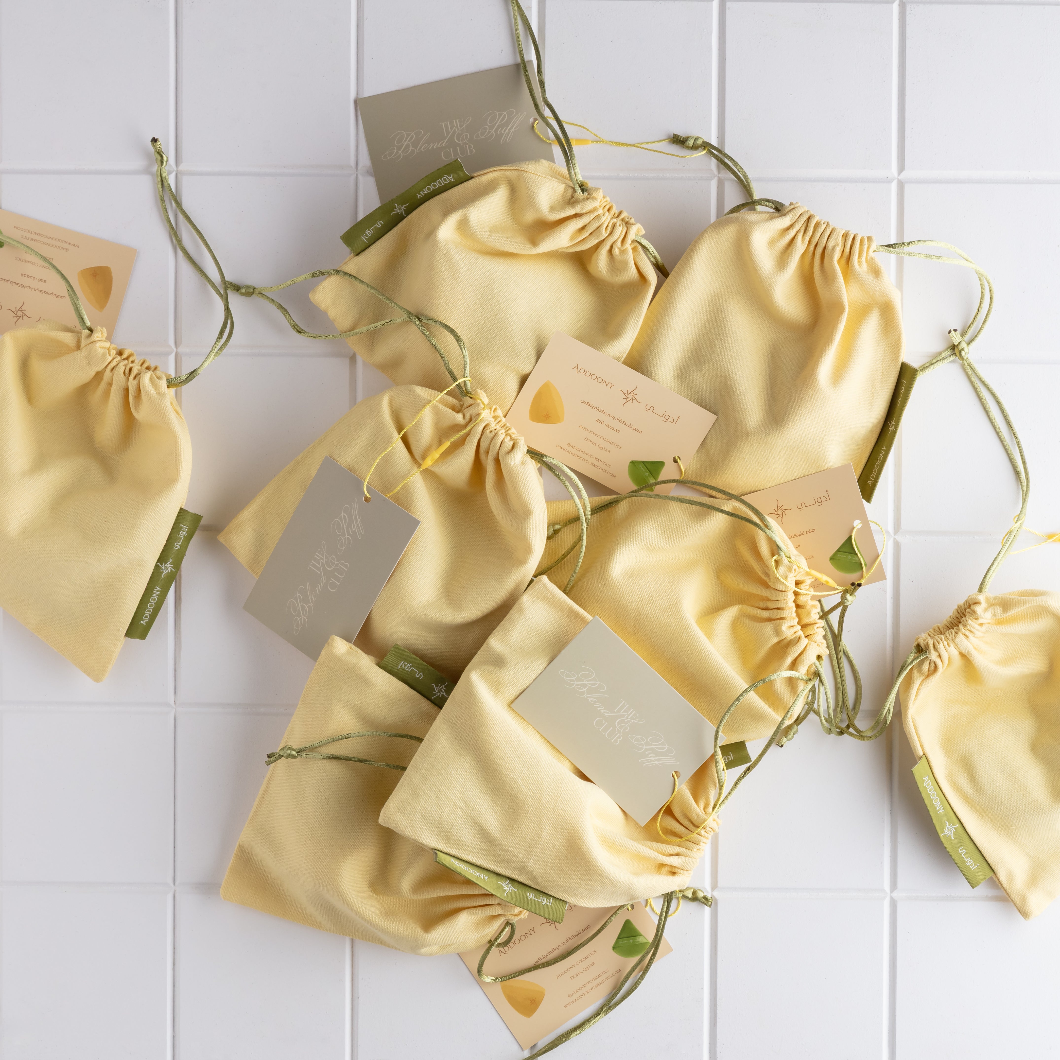 Addoony Blend & Puff Club (Blender & puff with Pouch) بليند أند باف كلوب: طقم اسفنجات وباف في حافظة قماش