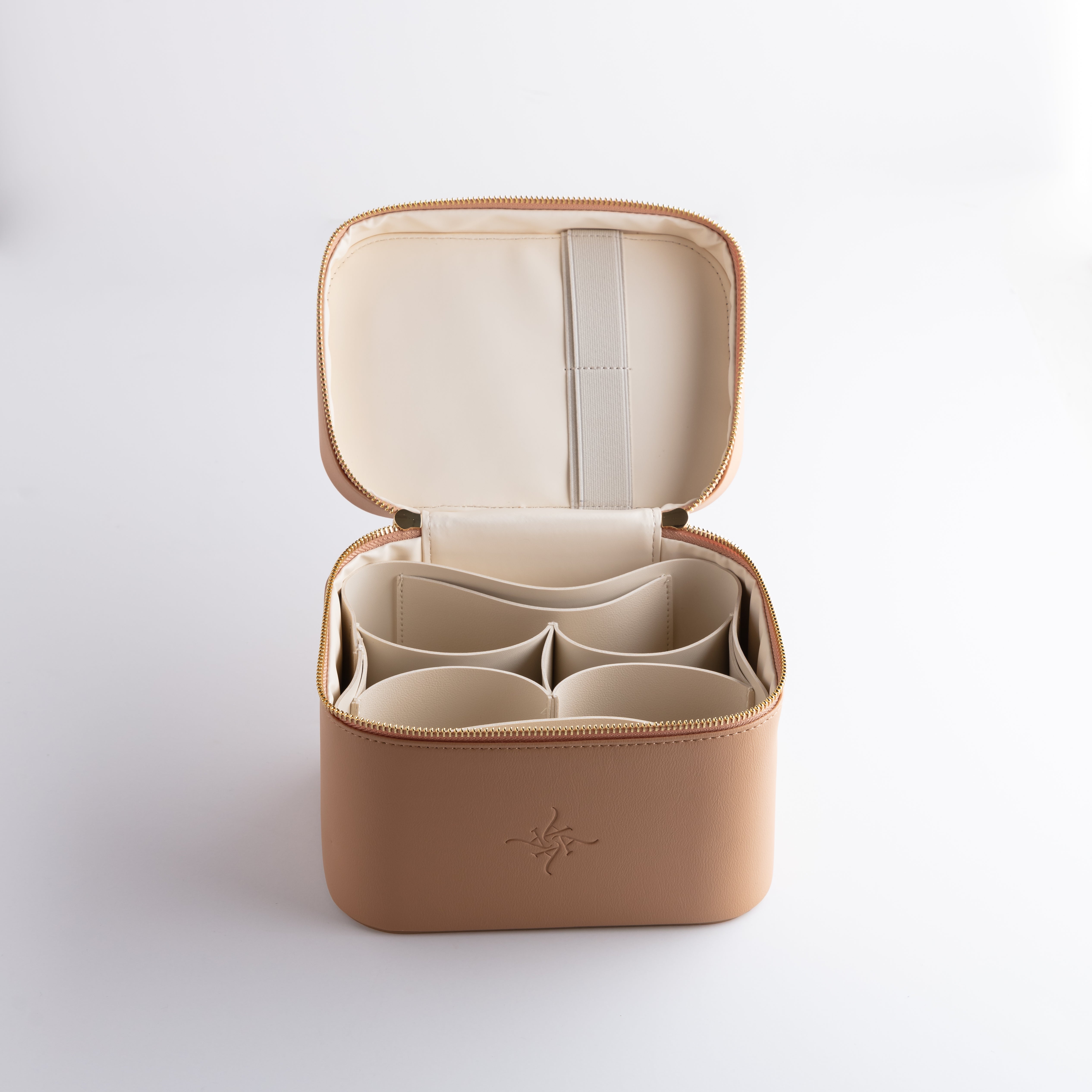 Addoony Beauty Luxury Vault (Beige) أدوني: خزنة الجمال الفاخرة - بيج