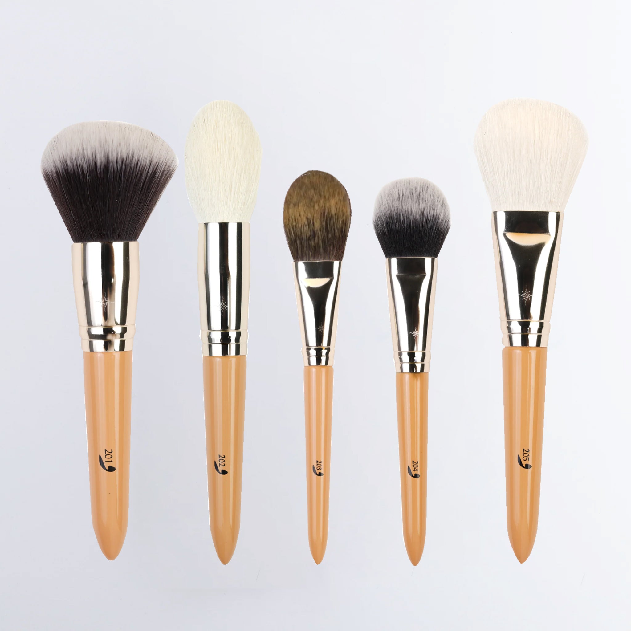 Addoony Beauty powder face brush with soft bristles for smooth makeup application, shown in the image.
