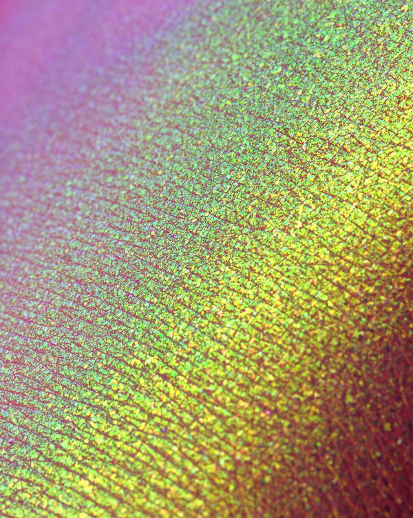 Karla Cosmetics Opal Moonstone Multichrome Loose Eyeshadow (Boujee Bae)  كارلا - شادو باودر كروم للعين