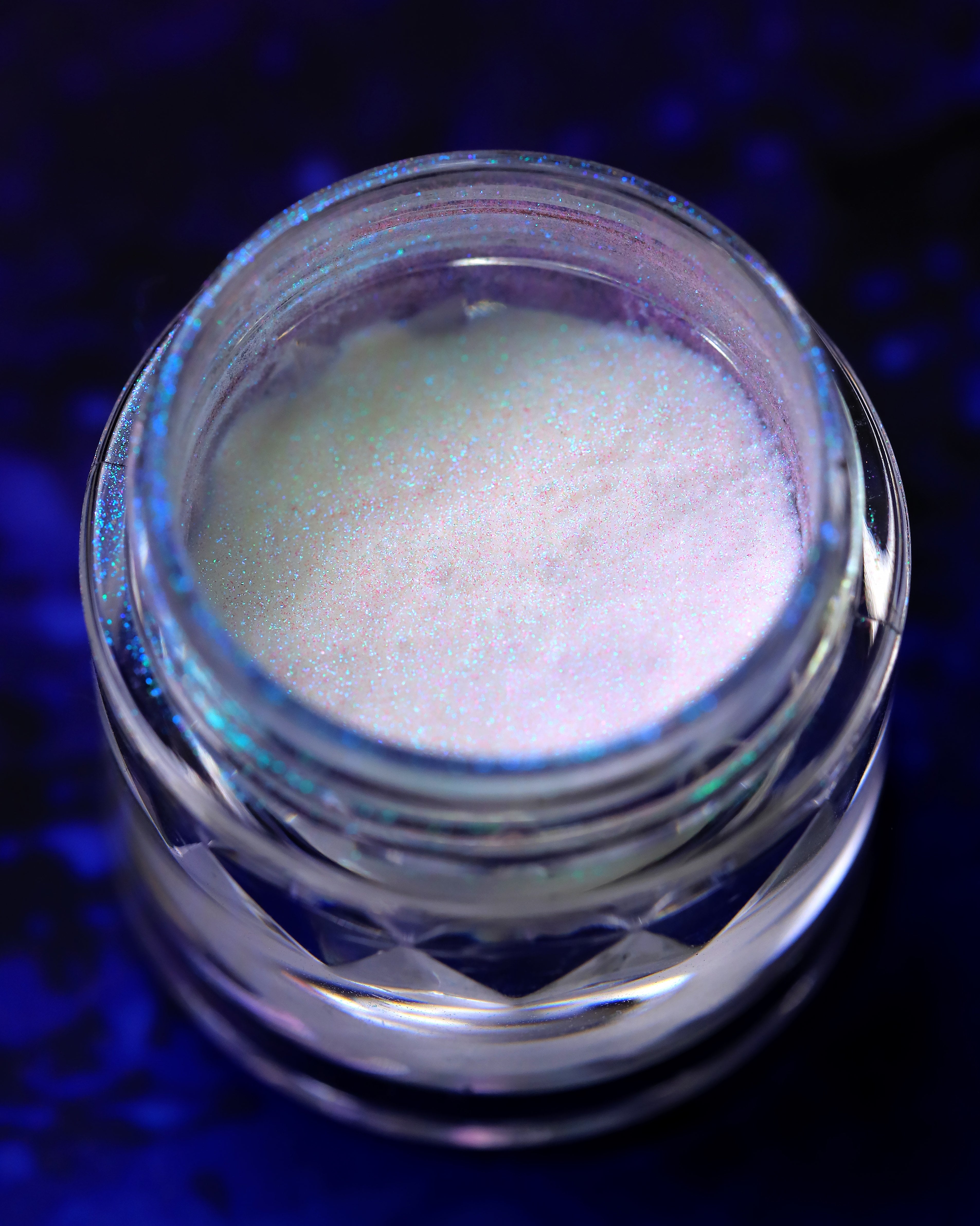 Karla Cosmetics Opal Multichrome Loose Eyeshadow (Chill) كارلا - شادو باودر كروم للعين