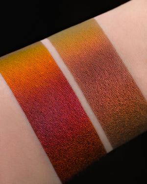 Karla Cosmetics Opal Multi Chrome Loose Eyeshadow (Day Dream) كارلا - شادو باودر كروم للعين