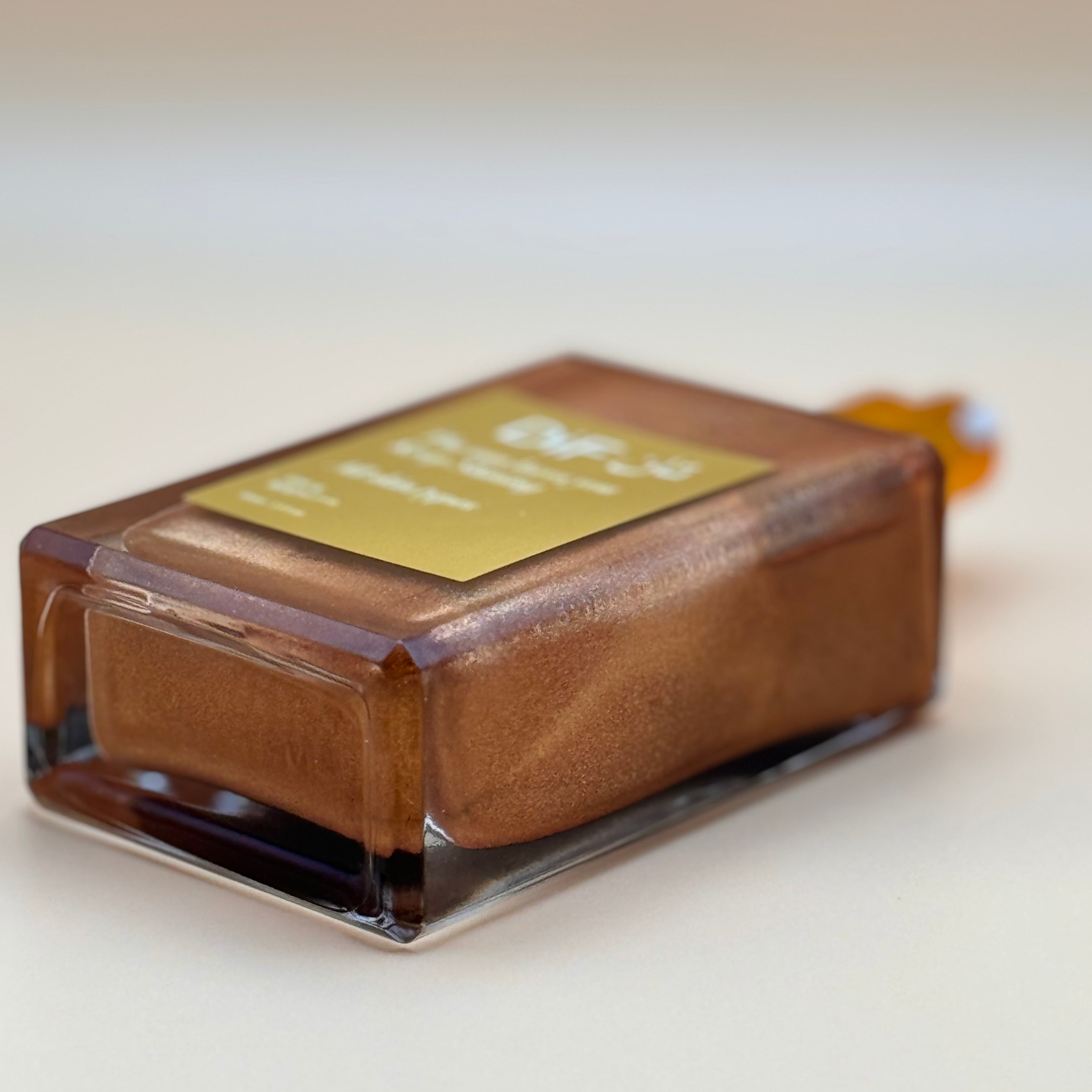 DiF - The sun loves you keep shining - زيت للتشميس