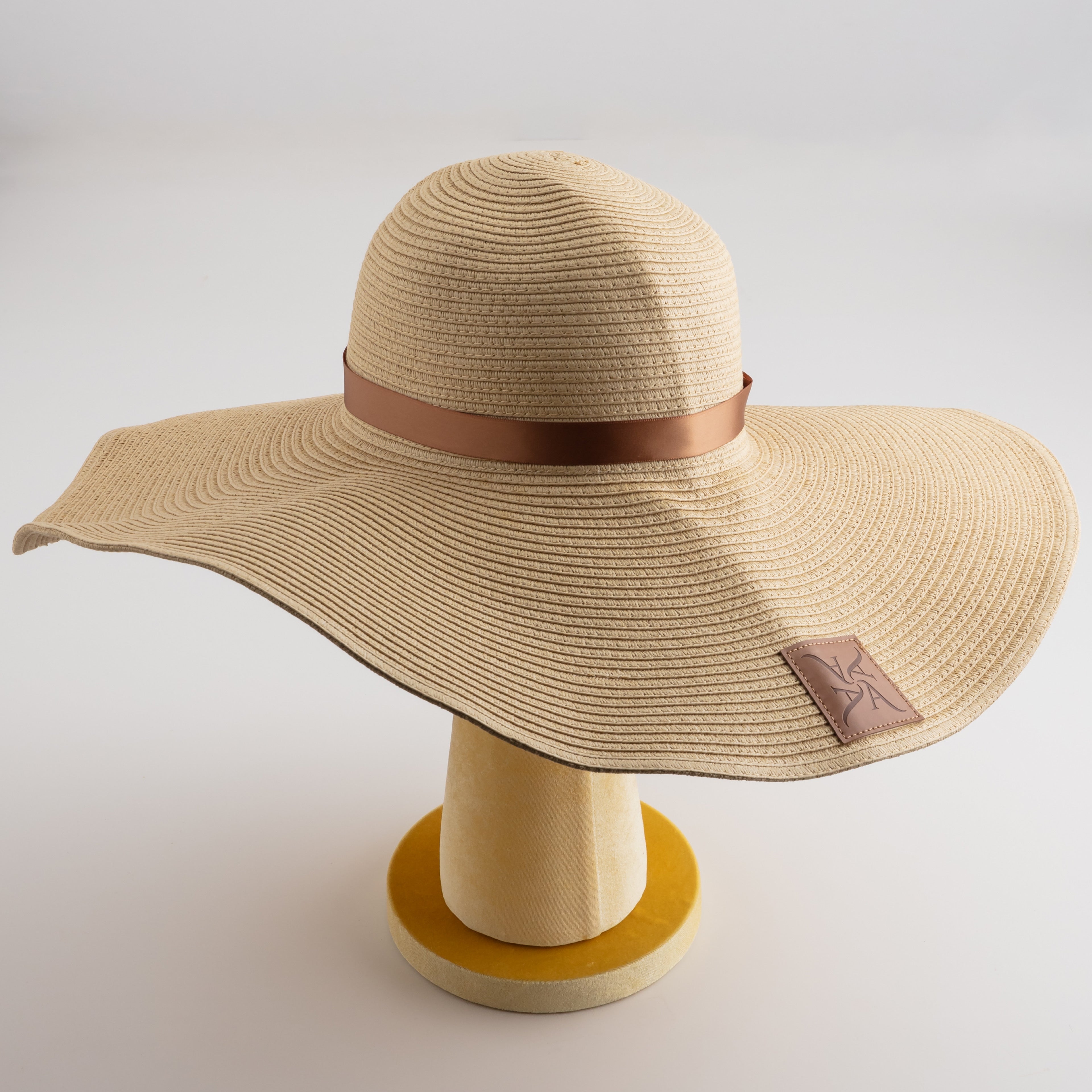 Addoony Straw Wide Rim Hat أدوني: قبعة قش صيفية