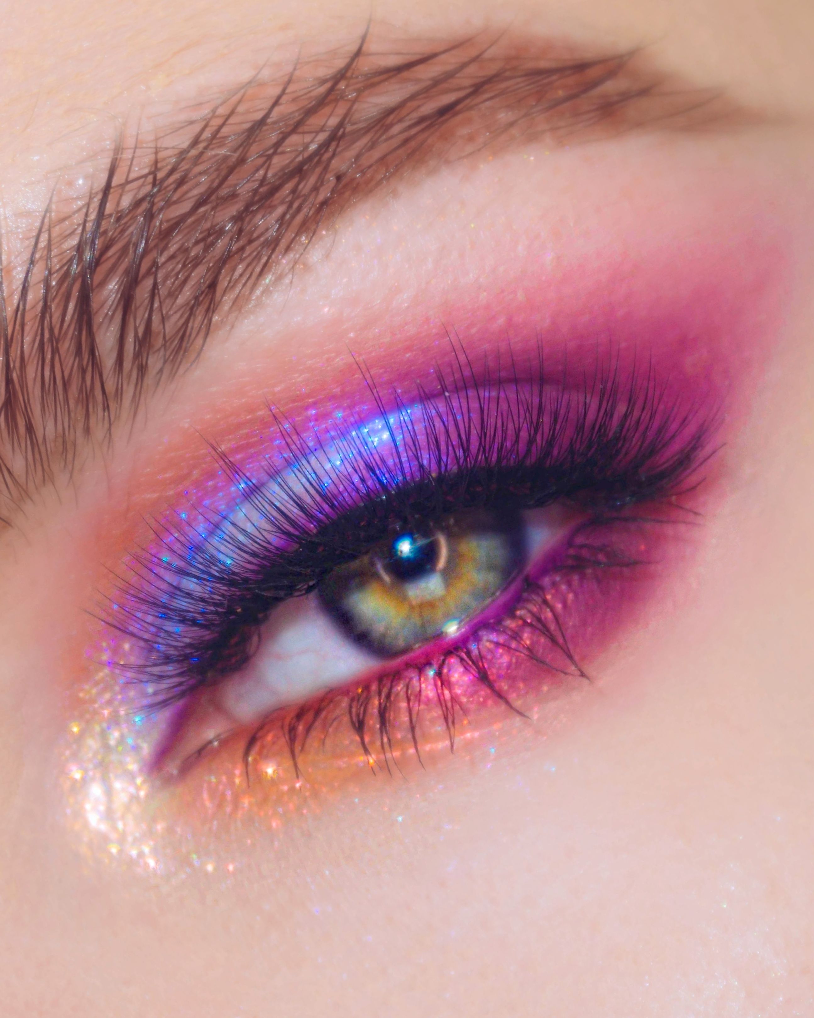 Karla Cosmetics Opal Multichrome Loose Eyeshadow (Insomnia) كارلا - شادو باودر كروم للعين