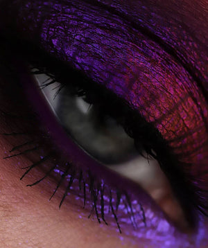 Karla Cosmetics Opal Multi chrome Loose Eyeshadow (Night Terror) كارلا - شادو باودر كروم للعين