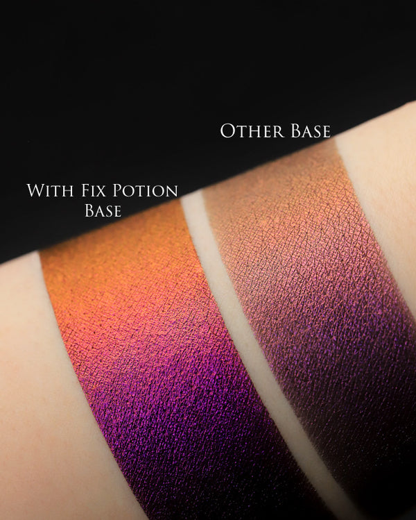 Karla Cosmetics Opal Multi chrome Loose Eyeshadow (Night Terror) كارلا - شادو باودر كروم للعين