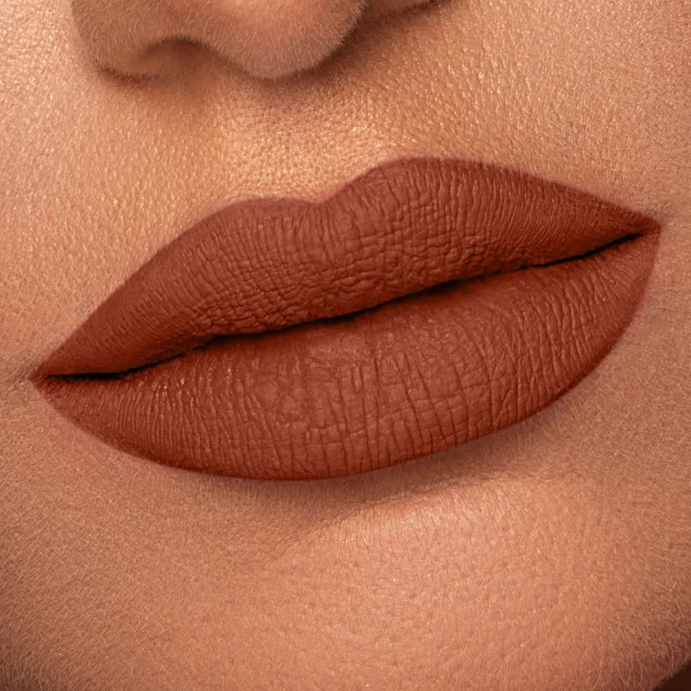 Character -Creamy Matte Lipcolor PIL001
