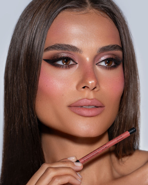 Ahlam Alali Artist Sketch Tool Lip Liner (Petals) أحلام العلي - قلم تحديد بيتالز