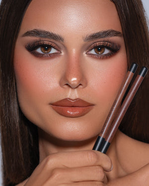 Ahlam Alali Artist Sketch Tool Lip Liner (Famous) أحلام العلي - قلم تحديد فايموس