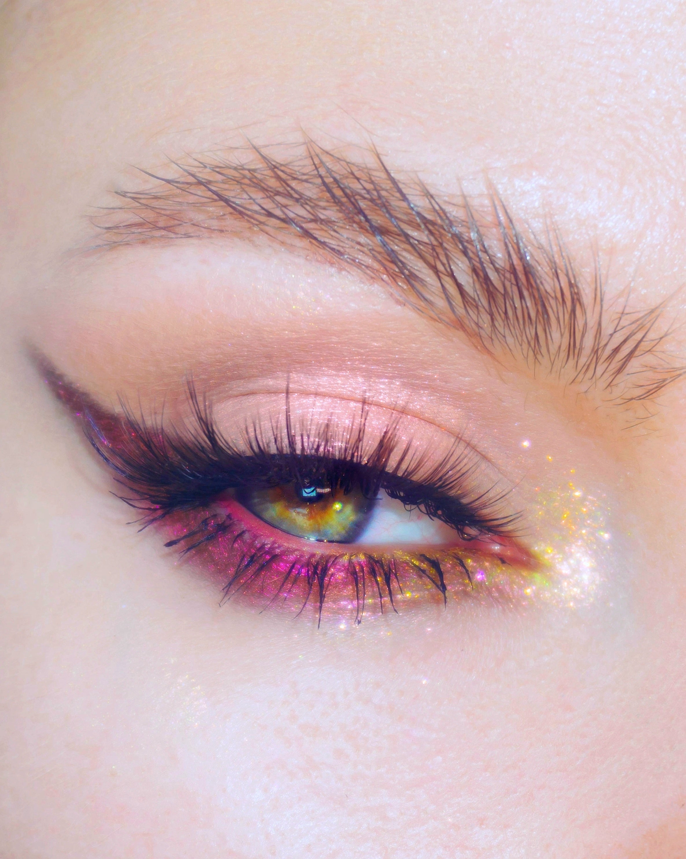 Karla Cosmetics Opal Shadow Potion Silky Gel Eyeshadow (Pillow Fight)  كارلا - شادو جل اوبال للعين