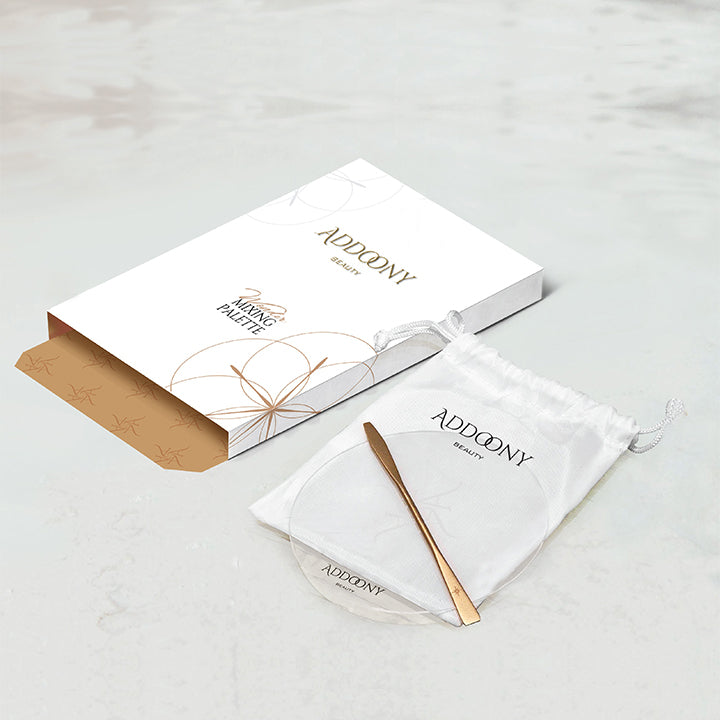 Addoony Wonder Mixing Palette, a sleek makeup tool for blending foundation, with a smooth surface and ergonomic design.