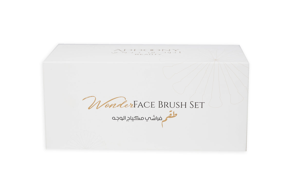 Addoony Beauty face brush set with 8 natural-bristle makeup brushes arranged in a sleek black case.